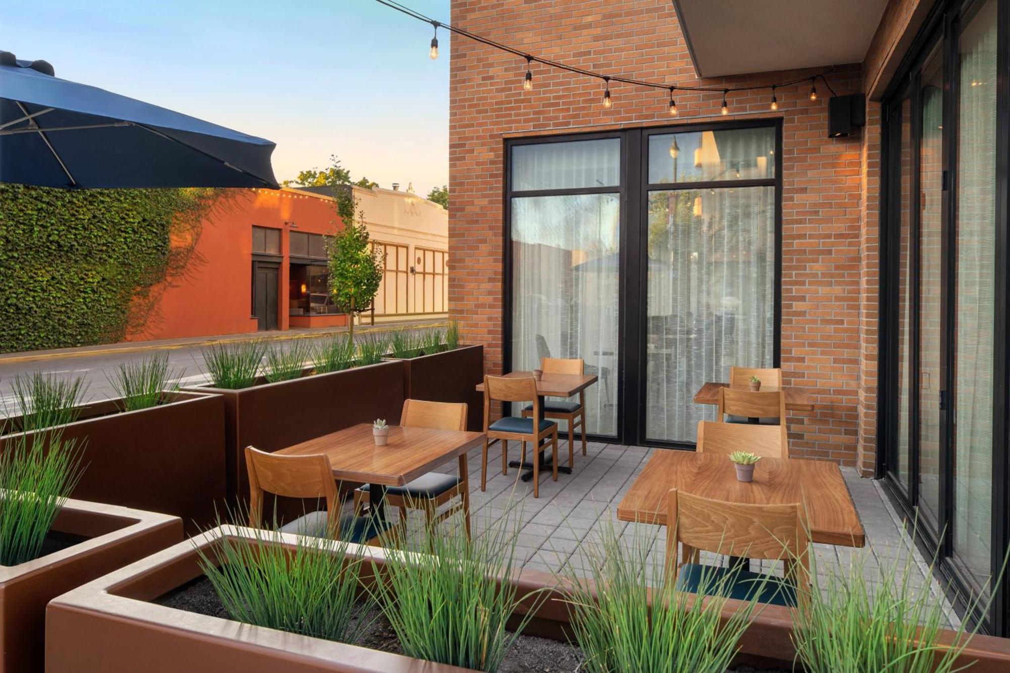 Ac Hotel By Marriott Santa Rosa Sonoma Wine Country Экстерьер фото