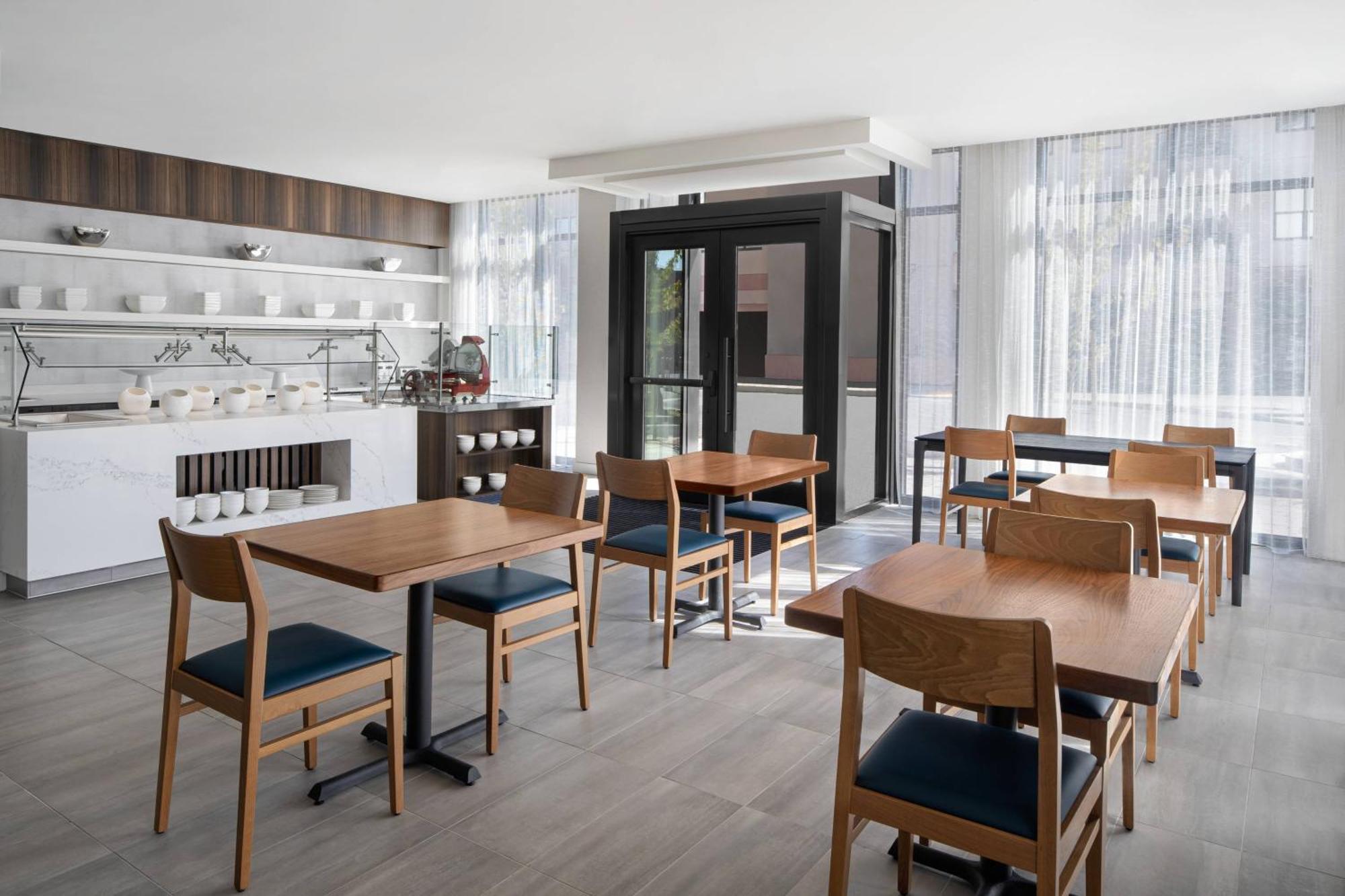 Ac Hotel By Marriott Santa Rosa Sonoma Wine Country Экстерьер фото