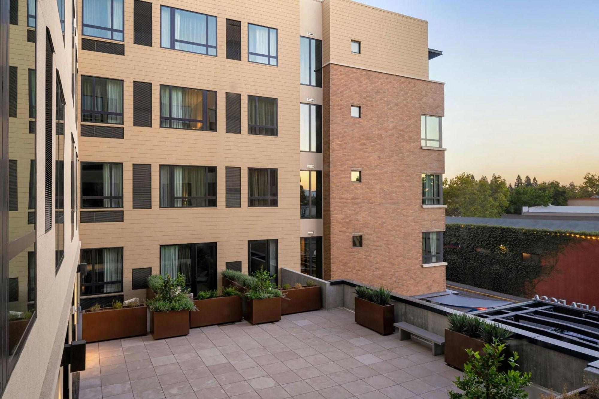 Ac Hotel By Marriott Santa Rosa Sonoma Wine Country Экстерьер фото