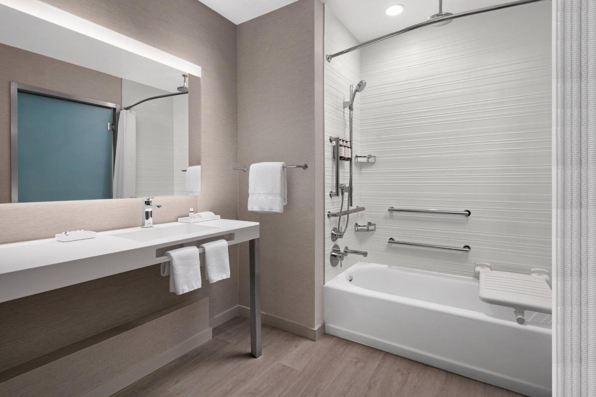 Ac Hotel By Marriott Santa Rosa Sonoma Wine Country Экстерьер фото